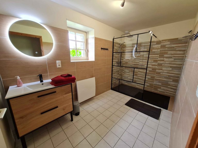 salle de bains carrelage bois